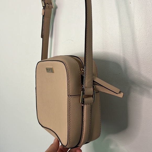 Kate Spade Cammie Newbury Lane Cityscape Saffiano Leather Crossbody Bag - Picture 3 of 12